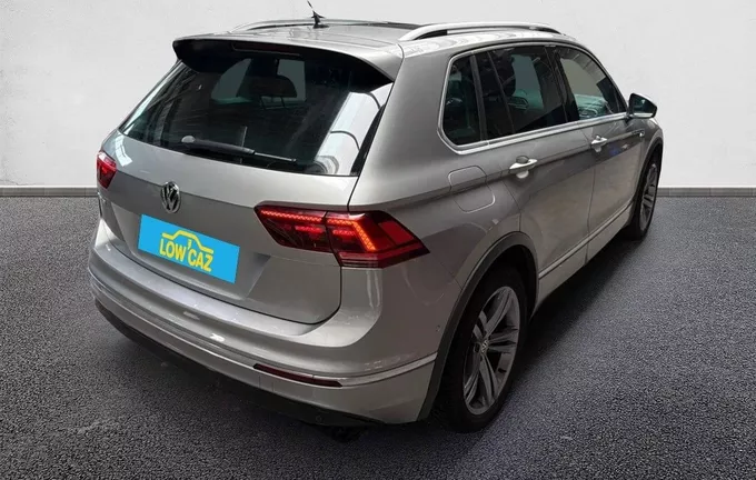 VOLKSWAGEN TIGUAN 1.5 TSI EVO 150 DSG7 Carat extérieur trois quart arrière droit 213297
