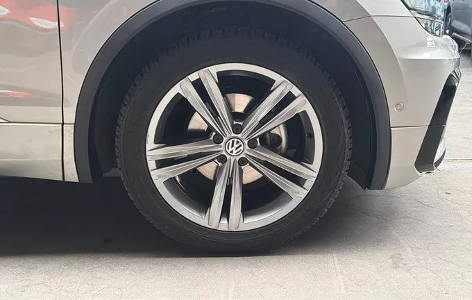 VOLKSWAGEN TIGUAN 1.5 TSI EVO 150 DSG7 Carat photo 9 213297