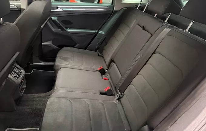 VOLKSWAGEN TIGUAN 1.5 TSI EVO 150 DSG7 Carat photo 17 213297