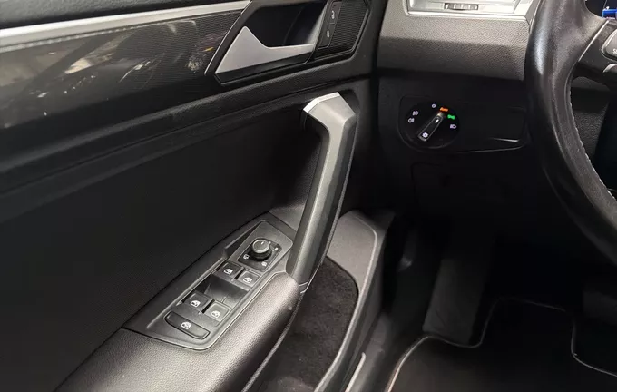 VOLKSWAGEN TIGUAN 1.5 TSI EVO 150 DSG7 Carat photo 21 213297