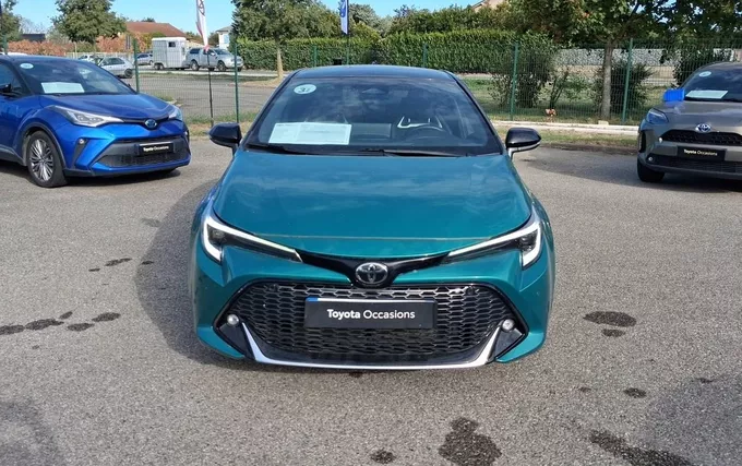 TOYOTA COROLLA HYBRIDE 140ch GR Sport extérieur avant 1103843