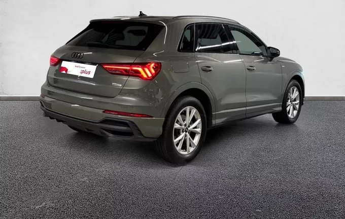 AUDI Q3 35 TDI 150 ch S tronic 7 S line plus extérieur trois quart arrière droit 2131081