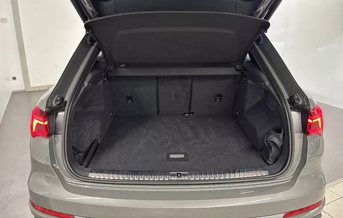 AUDI Q3 35 TDI 150 ch S tronic 7 S line plus photo 10 2131081