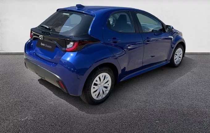 TOYOTA YARIS 120 VVT-i Dynamic extérieur trois quart arrière droit 1103526