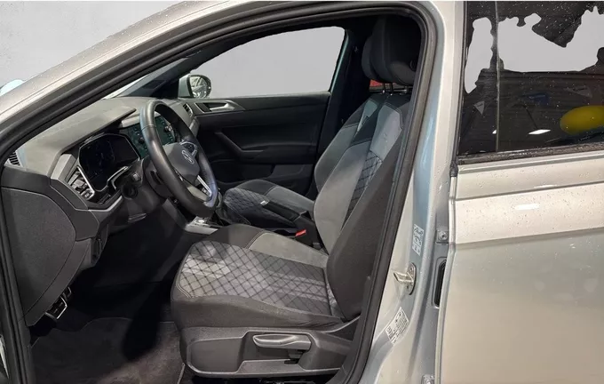 VOLKSWAGEN TAIGO 1.0 TSI 116 DSG7 R-Line Edition extérieur trois quart arrière droit 2124741