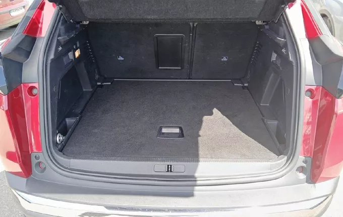PEUGEOT 3008 BlueHDi 130ch S&S EAT8 Allure Pack extérieur arrière 945607