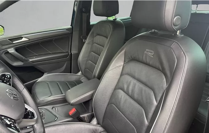 VOLKSWAGEN TIGUAN 2.0 TDI 150ch DSG7 R-Line Exclusive extérieur trois quart arrière droit 2122937