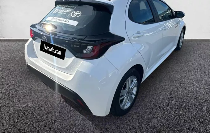 TOYOTA YARIS Hybride 116h Dynamic Business extérieur trois quart arrière droit 74694