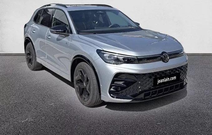 VOLKSWAGEN TIGUAN 1.5 eTSI 150ch DSG7 R-Line Edition extérieur trois quart avant droit 4458