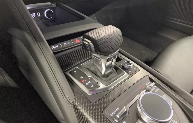 AUDI R8 V10 5.2 FSI 620 S tronic 7 Performance Quattro photo 13 2121492