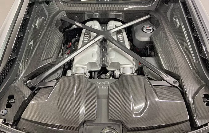 AUDI R8 V10 5.2 FSI 620 S tronic 7 Performance Quattro photo 18 2121492