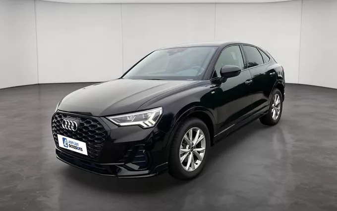 AUDI Q3 Sportback 35 TFSI 150 ch S tronic 7 S line extérieur trois quart avant gauche 2133079