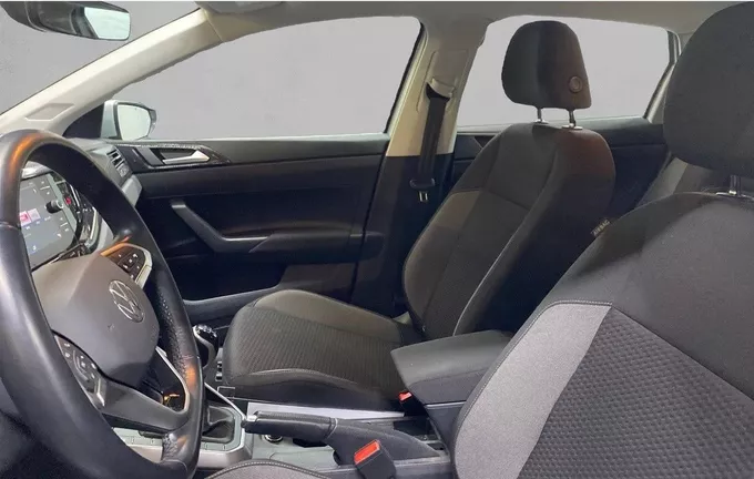 VOLKSWAGEN POLO 1.0 TSI 95 S&S BVM5 Life extérieur trois quart arrière droit 2125918