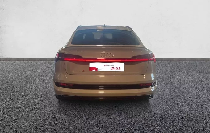 AUDI E-TRON S Sportback 503 ch e-quattro Sport extérieur arrière 2130808