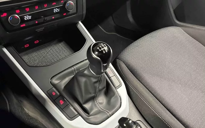 SEAT ARONA 1.0 TSI 95 ch Start/Stop BVM5 Copa photo 13 2131659