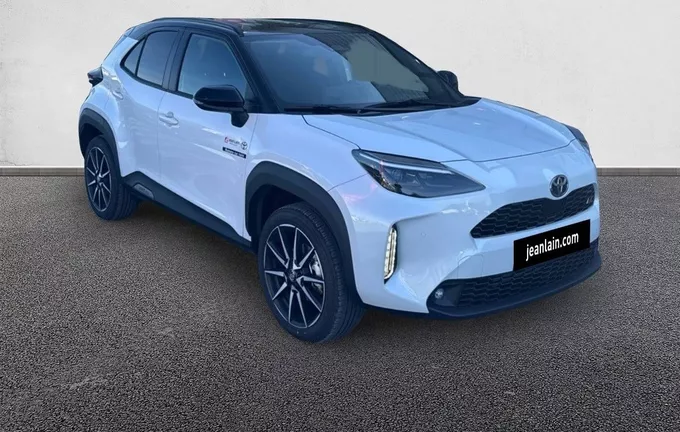 TOYOTA YARIS CROSS Hybride 130h 2WD GR SPORT extérieur trois quart avant droit 76451