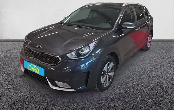 KIA NIRO 1.6 GDi Hybride 141 ch DCT6 Design extérieur trois quart avant gauche 213256