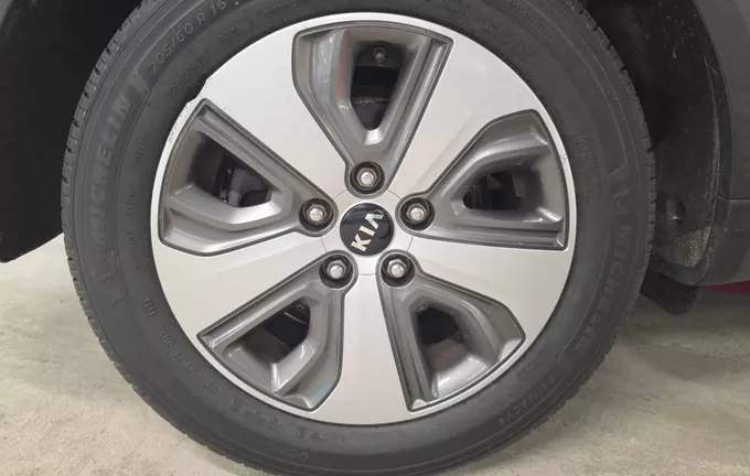 KIA NIRO 1.6 GDi Hybride 141 ch DCT6 Design photo 9 213256