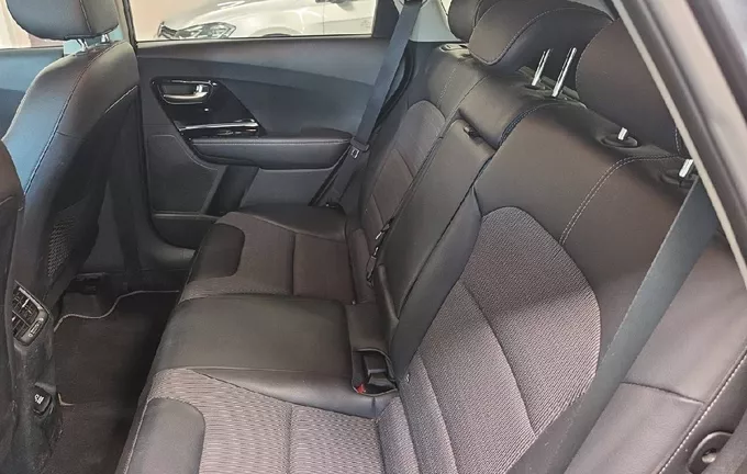KIA NIRO 1.6 GDi Hybride 141 ch DCT6 Design photo 17 213256