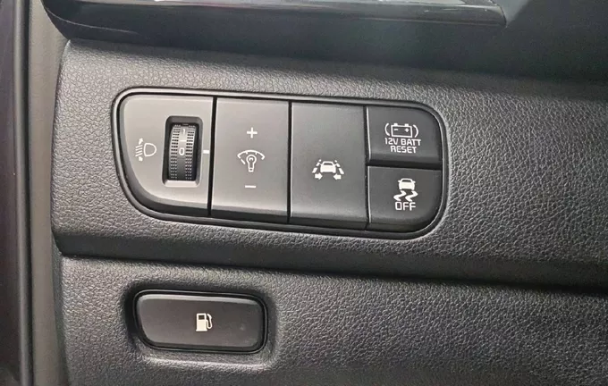 KIA NIRO 1.6 GDi Hybride 141 ch DCT6 Design photo 19 213256