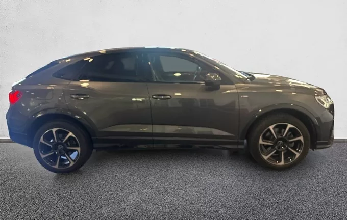 AUDI Q3 Sportback 45 TFSIe 245 ch S tronic 6 S line extérieur côté droit 2124721