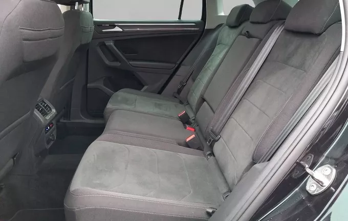 VOLKSWAGEN TIGUAN 2.0 TDI 150ch DSG7 Elegance photo 17 460116