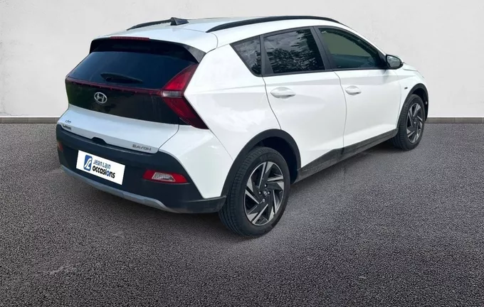HYUNDAI BAYON 1.0 T-GDi 100 Hybrid 48V Intuitive extérieur trois quart arrière droit 13808