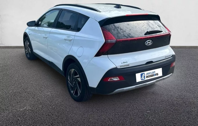 HYUNDAI BAYON 1.0 T-GDi 100 Hybrid 48V Intuitive extérieur trois quart arrière gauche 13808