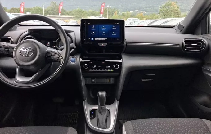 TOYOTA YARIS CROSS Hybride 116h AWD-i Design photo 18 1103735
