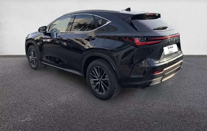 LEXUS NX 450h+ 4WD Hybride Rechargeable Luxe extérieur trois quart arrière gauche 107994