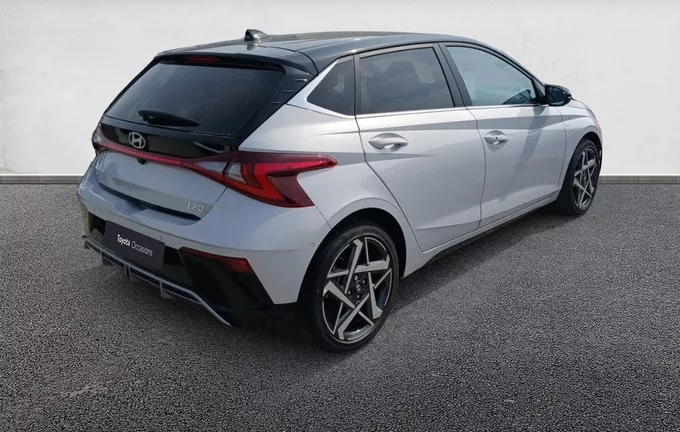 HYUNDAI I20 1.0 T-GDi 100 DCT-7 Hybrid 48V Executive extérieur trois quart arrière droit 14005