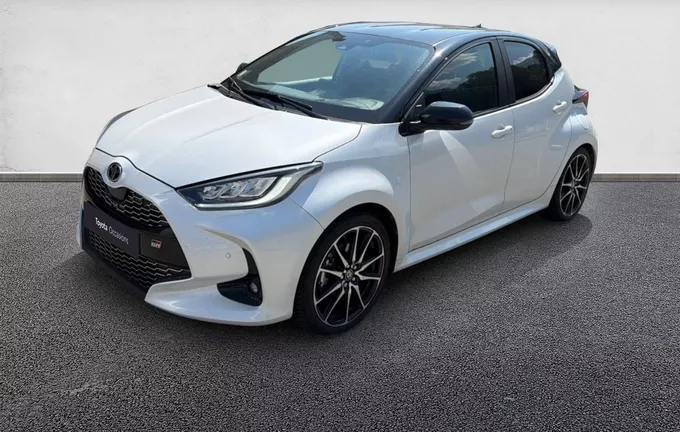 TOYOTA YARIS Hybride 130h GR Sport extérieur trois quart avant gauche 1103606