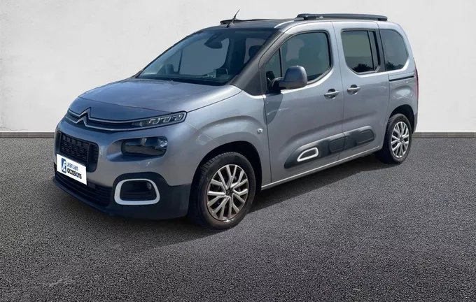 CITROEN BERLINGO Taille M PureTech 130 S&S EAT8 Shine extérieur trois quart avant gauche 106269