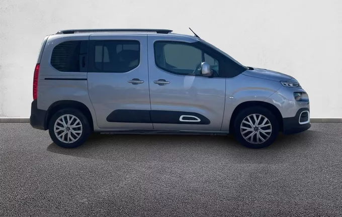 CITROEN BERLINGO Taille M PureTech 130 S&S EAT8 Shine extérieur côté droit 106269