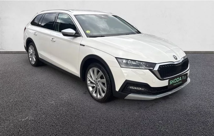 SKODA OCTAVIA Combi 2.0 TDI 200 ch DSG7 4x4 Scout photo 10 2126731