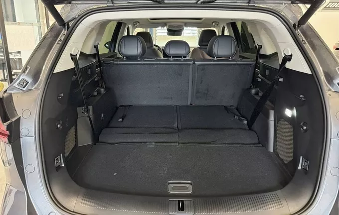 MG MGS9 PHEV Premium photo 10 7991