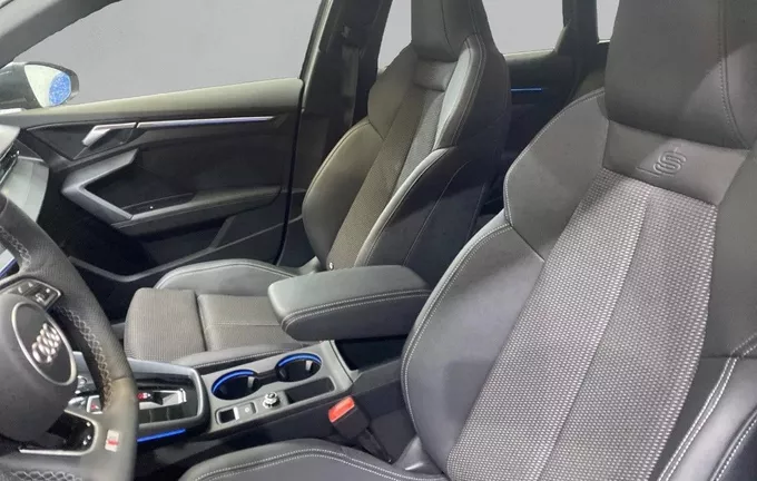 AUDI A3 Sportback TDI 150 S tronic 7 S line photo 11 2130376