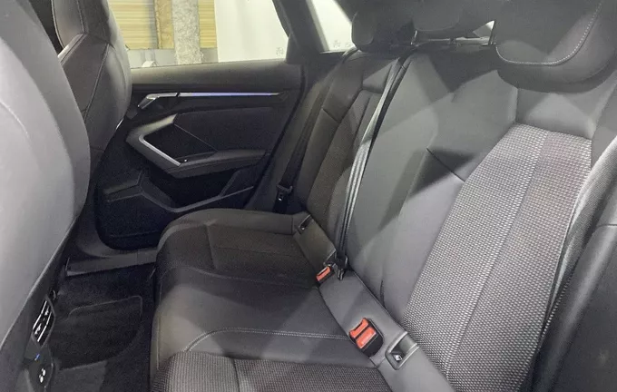 AUDI A3 Sportback TDI 150 S tronic 7 S line photo 17 2130376