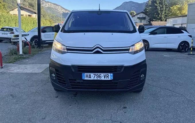 CITROEN JUMPY FOURGON JUMPY FGN M BLUEHDI 145 BVM6 extérieur avant 057337