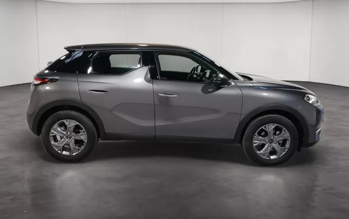 DS DS3 Crossback PureTech 130 EAT8 Montmartre extérieur côté droit 946869