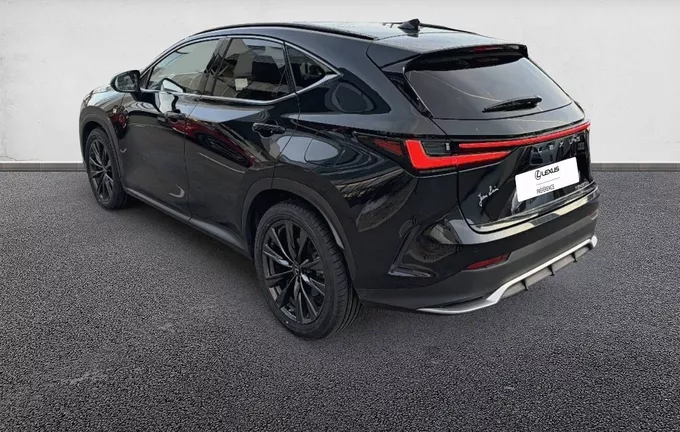 LEXUS NX 450h+ 4WD Hybride Rechargeable F SPORT Executive extérieur trois quart arrière gauche 1102730