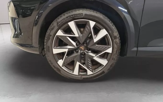 CUPRA FORMENTOR eHybrid 272 ch DSG6 VZ extérieur trois quart arrière droit 2129524