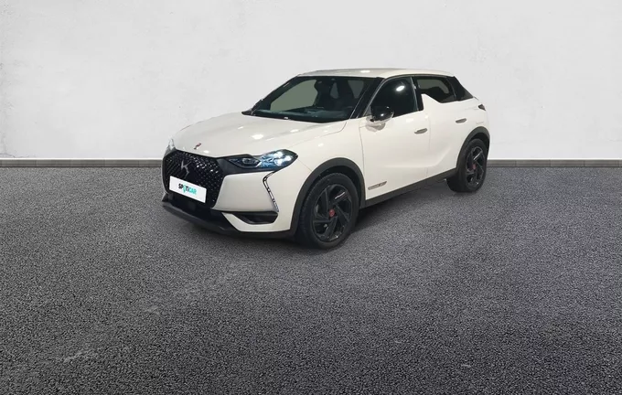 DS DS3 Crossback PureTech 130 EAT8 Performance Line extérieur trois quart avant gauche 944098