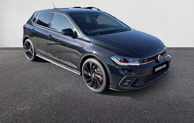 VOLKSWAGEN POLO FL 2.0 TSI 207 DSG7 GTI extérieur trois quart avant droit 3259