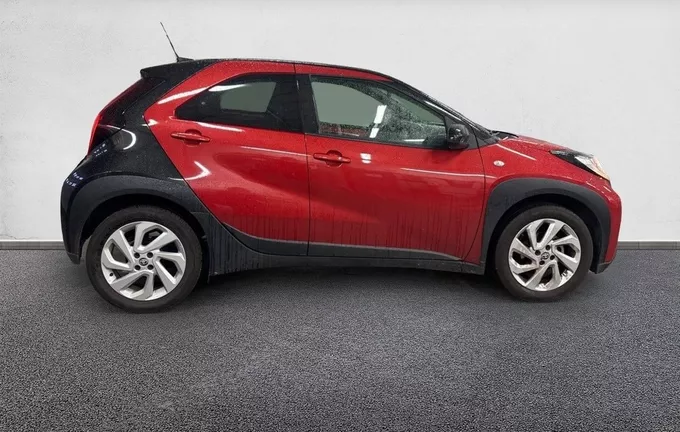 TOYOTA AYGO X 1.0 VVT-i 72 Design extérieur côté droit 1102817