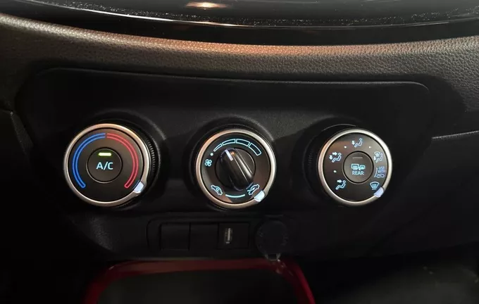 TOYOTA AYGO X 1.0 VVT-i 72 Design photo 14 1102817