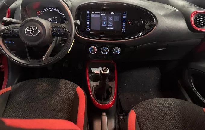 TOYOTA AYGO X 1.0 VVT-i 72 Design photo 18 1102817