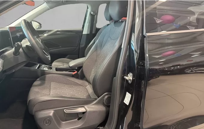 VOLKSWAGEN TIGUAN 2.0 TDI 150ch DSG7 VW Edition extérieur trois quart arrière droit 2130101