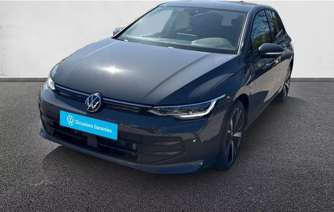 VOLKSWAGEN GOLF 1.5 eHybrid 204 DSG6 VW Edition extérieur trois quart avant gauche 2126782