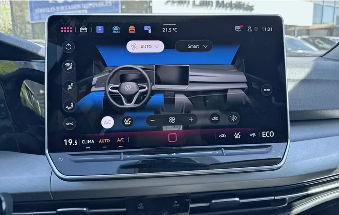 VOLKSWAGEN GOLF 1.5 eHybrid 204 DSG6 VW Edition photo 18 2126782